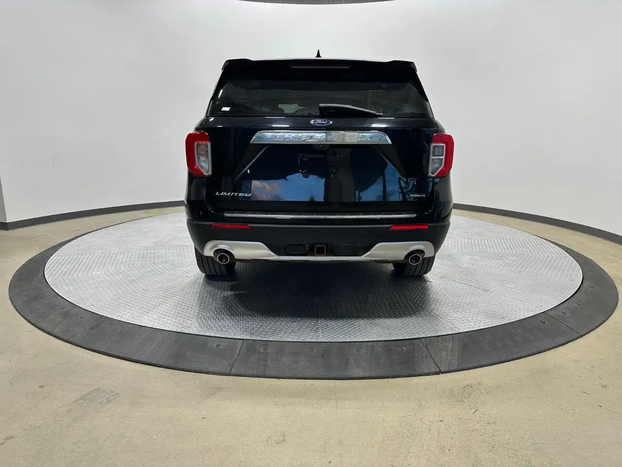 Ford Explorer photo Ford Explorer