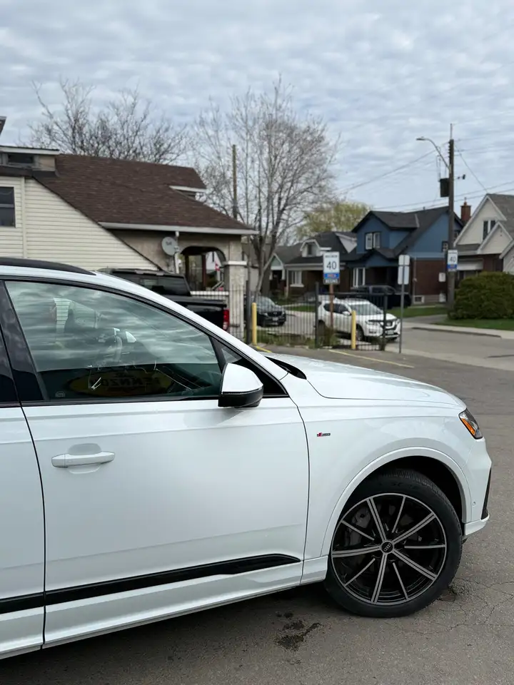 Audi Q7 снимка Audi Q7