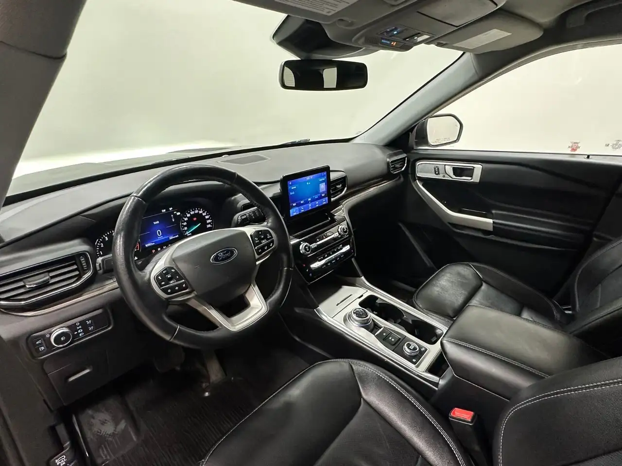 Ford Explorer photo Ford Explorer