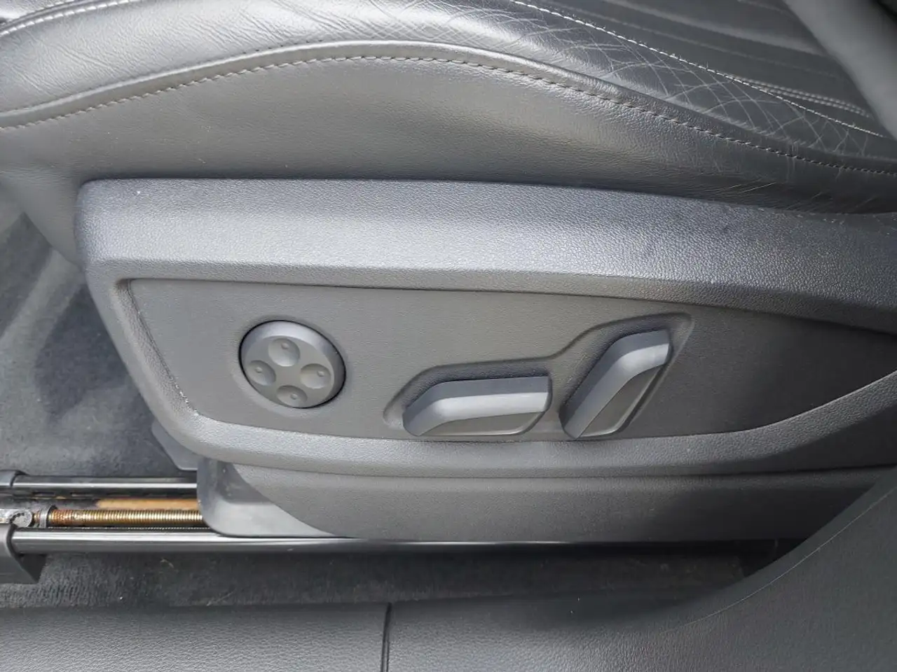 Audi Q5 снимка Audi Q5