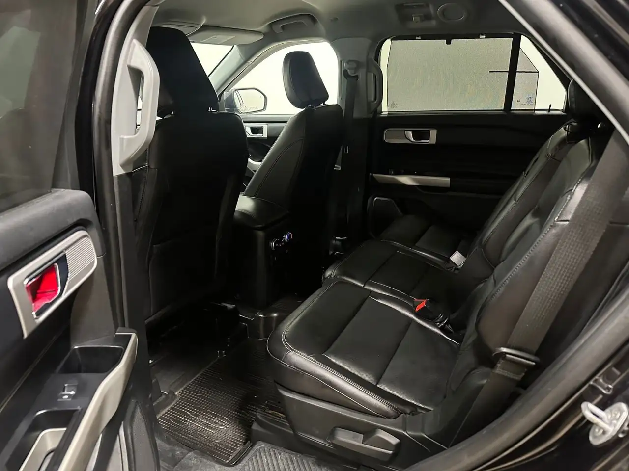 Ford Explorer photo Ford Explorer