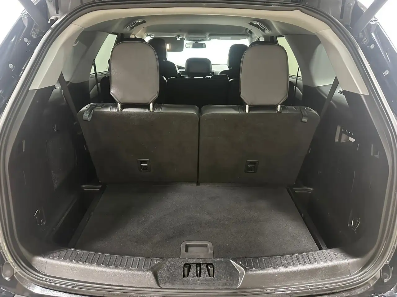 Ford Explorer photo Ford Explorer