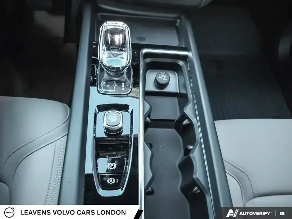 Volvo XC60 снимка Volvo XC60