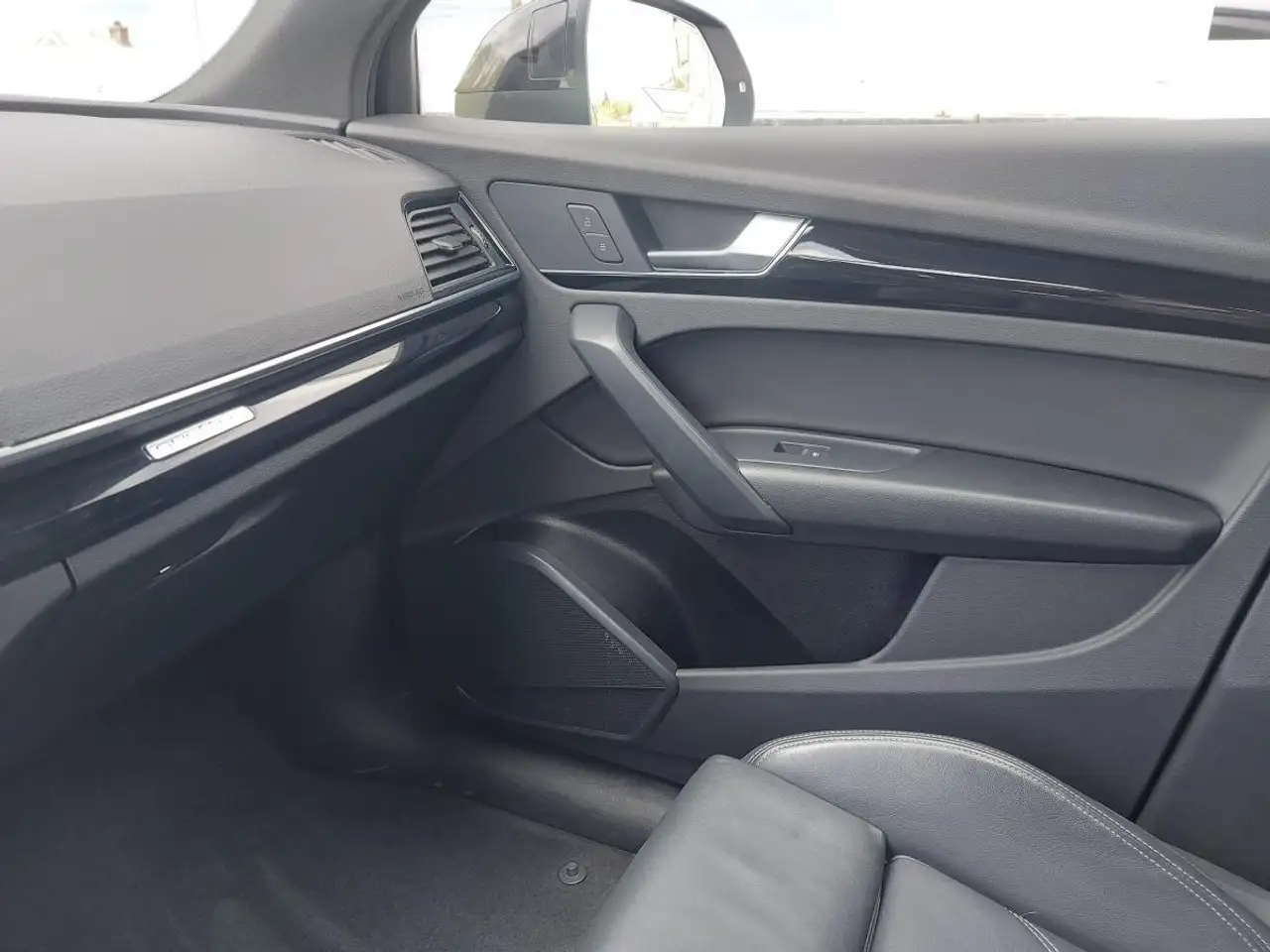 Audi Q5 снимка Audi Q5