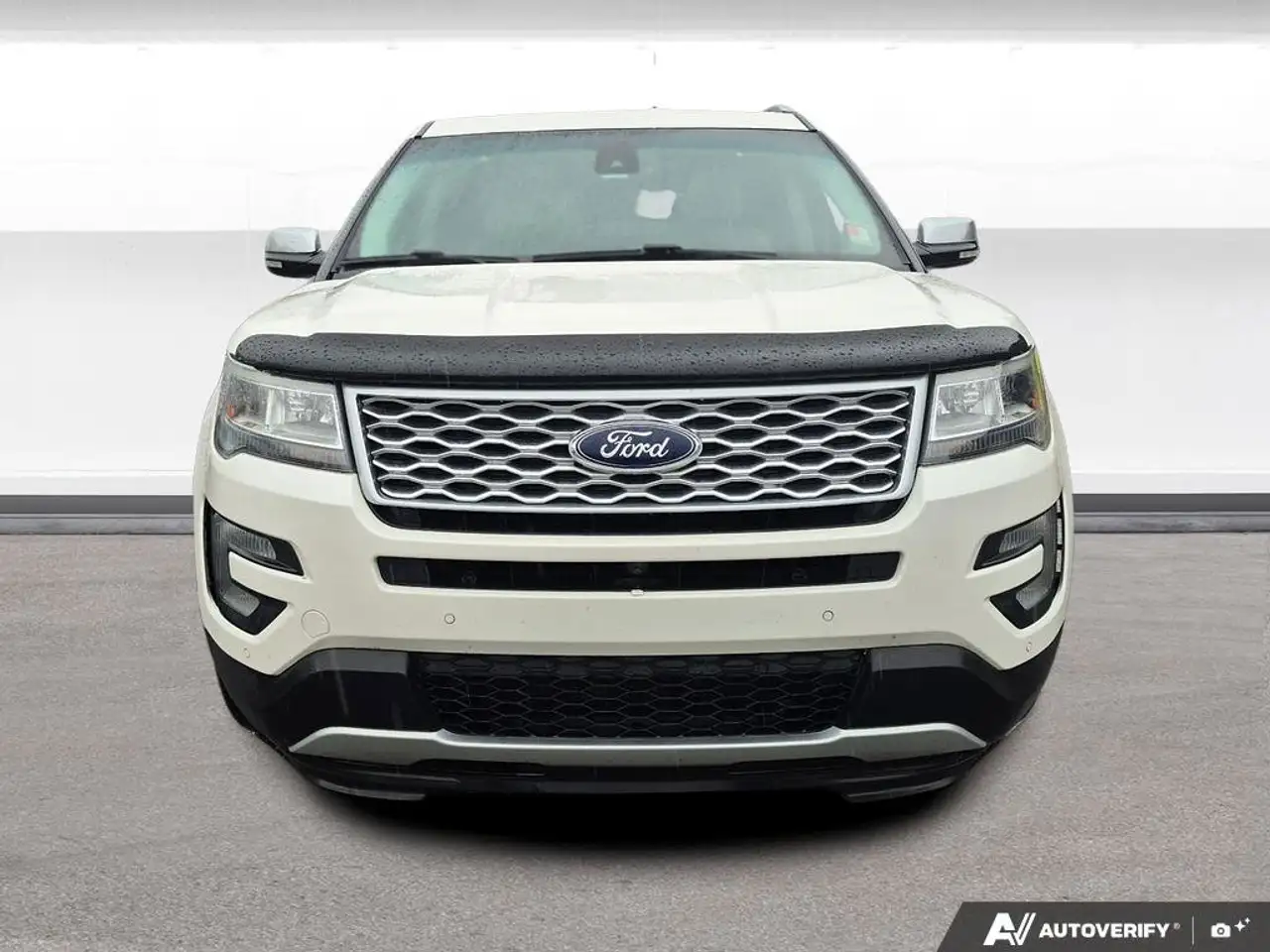 Ford Explorer photo Ford Explorer