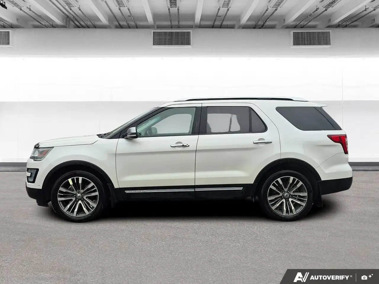 Ford Explorer photo Ford Explorer