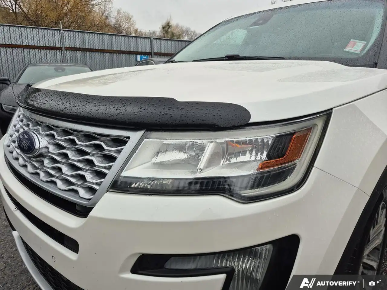 Ford Explorer photo Ford Explorer