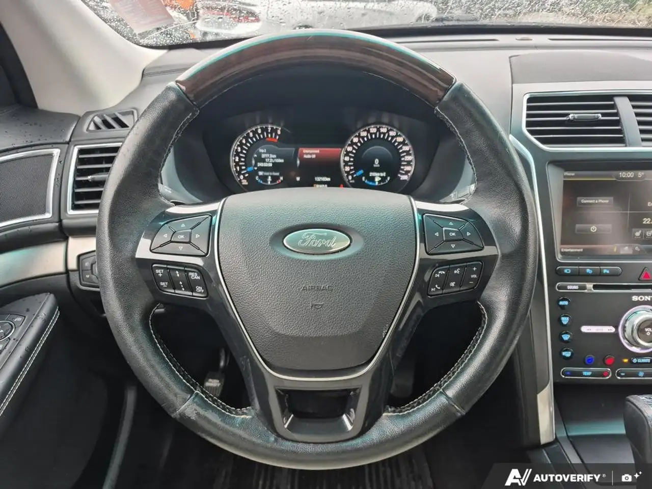 Ford Explorer photo Ford Explorer
