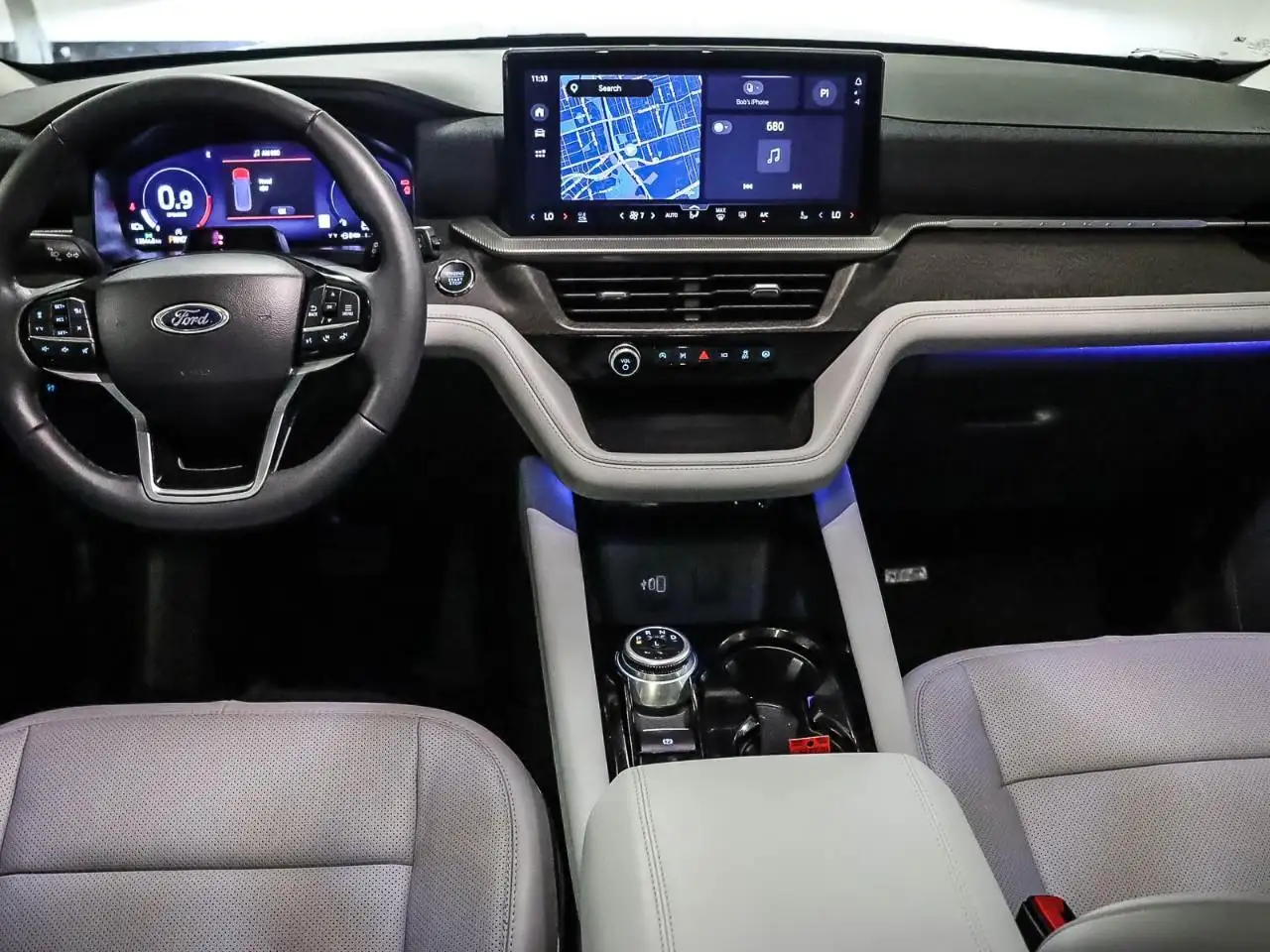 Ford Explorer photo Ford Explorer