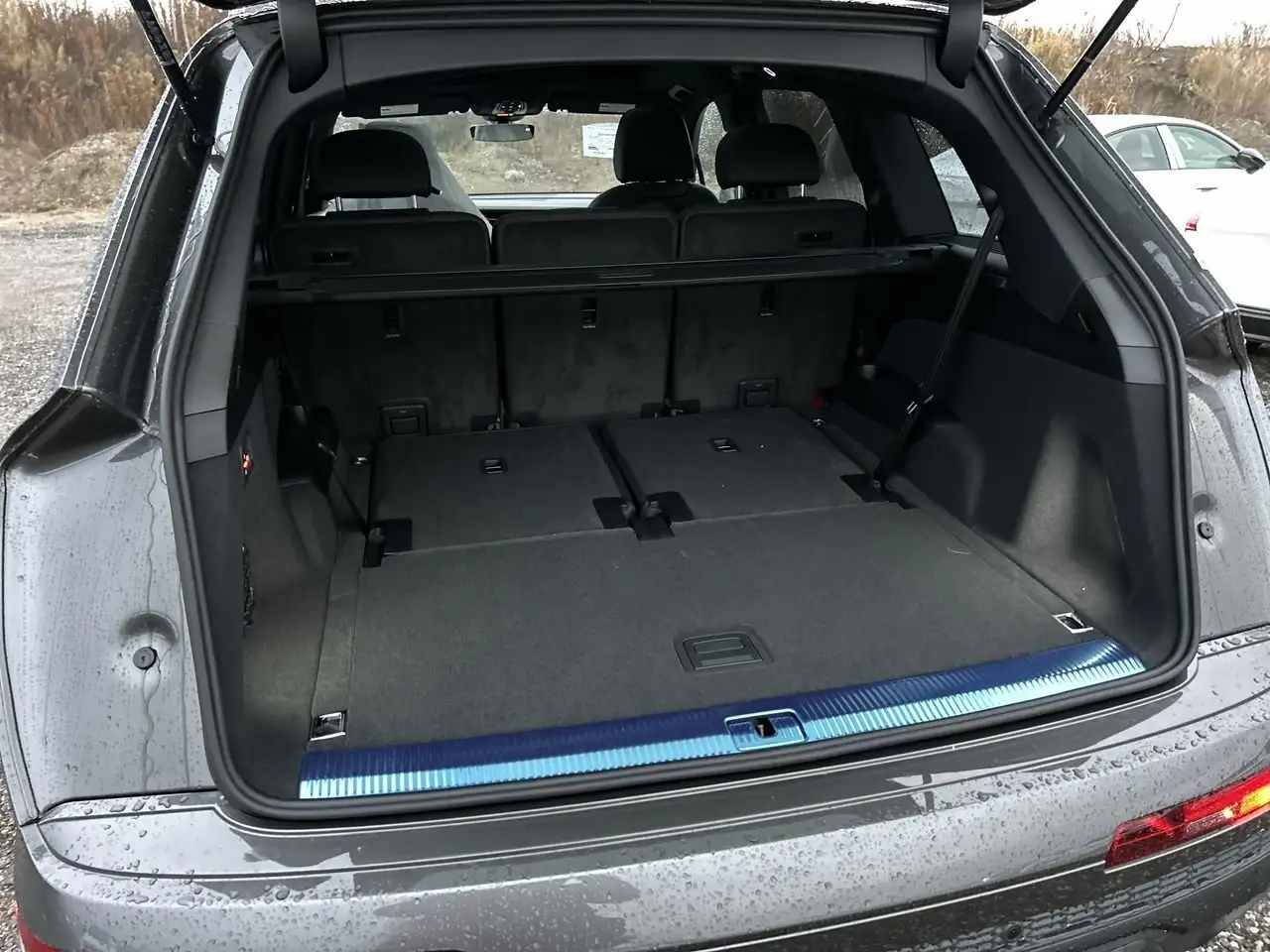 Audi Q7 снимка Audi Q7