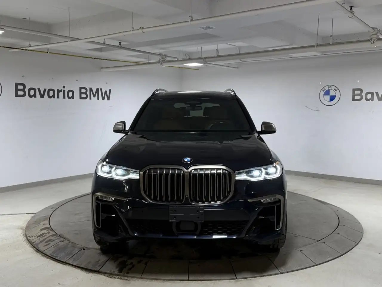 BMW X7 снимка BMW X7
