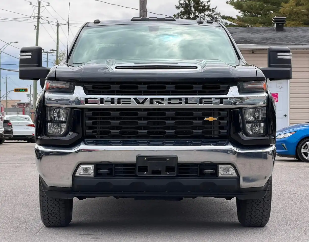 Chevrolet Silverado 2500 снимка Chevrolet Silverado 2500