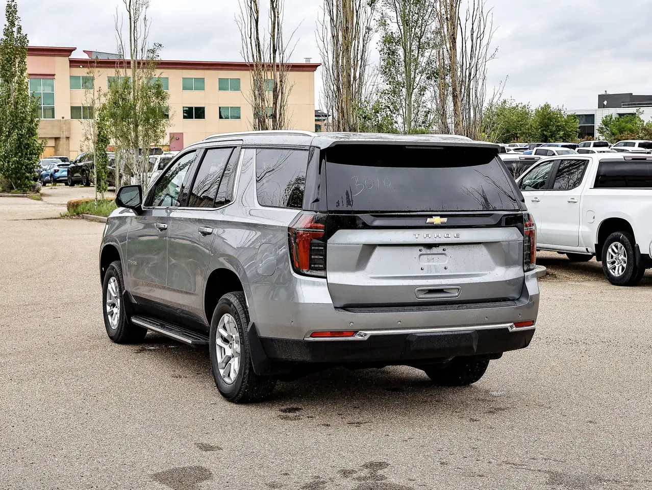 Chevrolet Tahoe снимка Chevrolet Tahoe