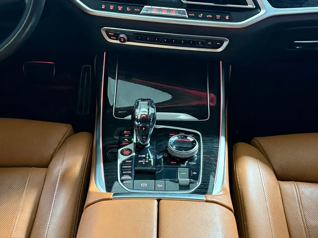 BMW X7 снимка BMW X7