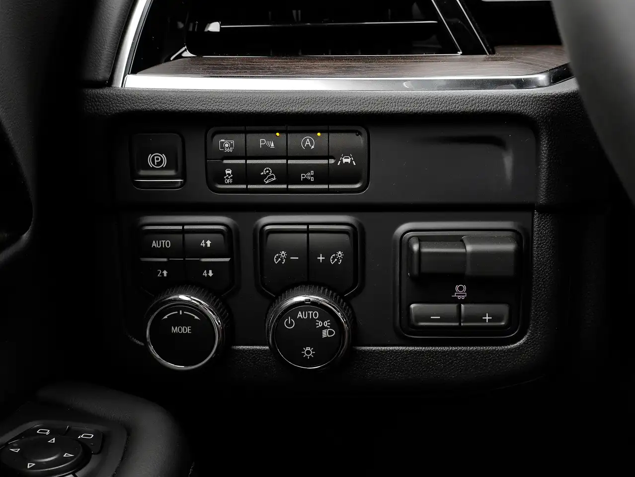 Chevrolet Tahoe снимка Chevrolet Tahoe