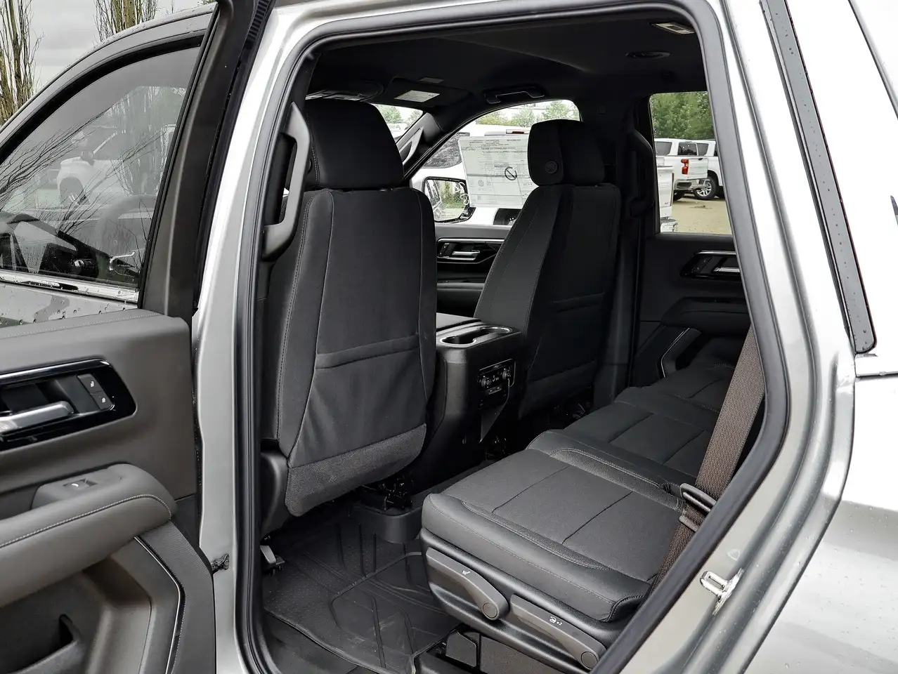 Chevrolet Tahoe снимка Chevrolet Tahoe