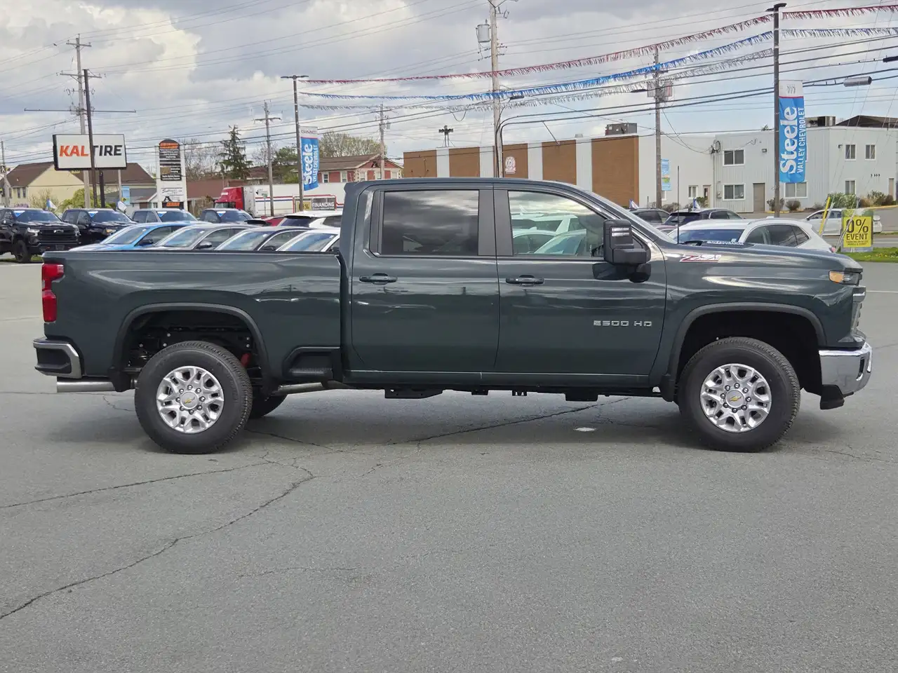 Chevrolet Silverado 2500 photo Chevrolet Silverado 2500