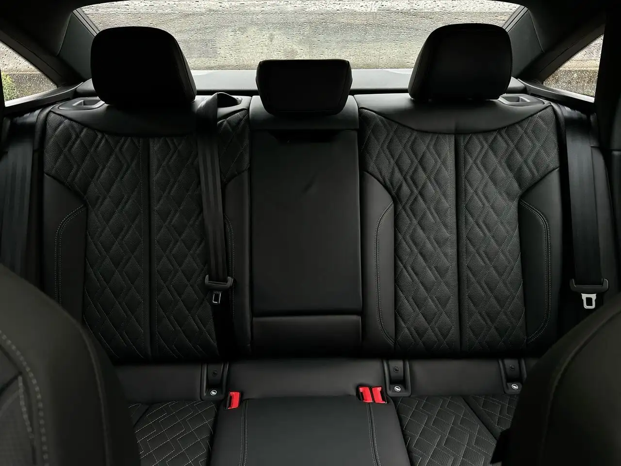 Audi A6 снимка Audi A6