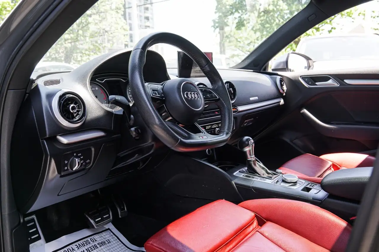 Audi S3 снимка Audi S3
