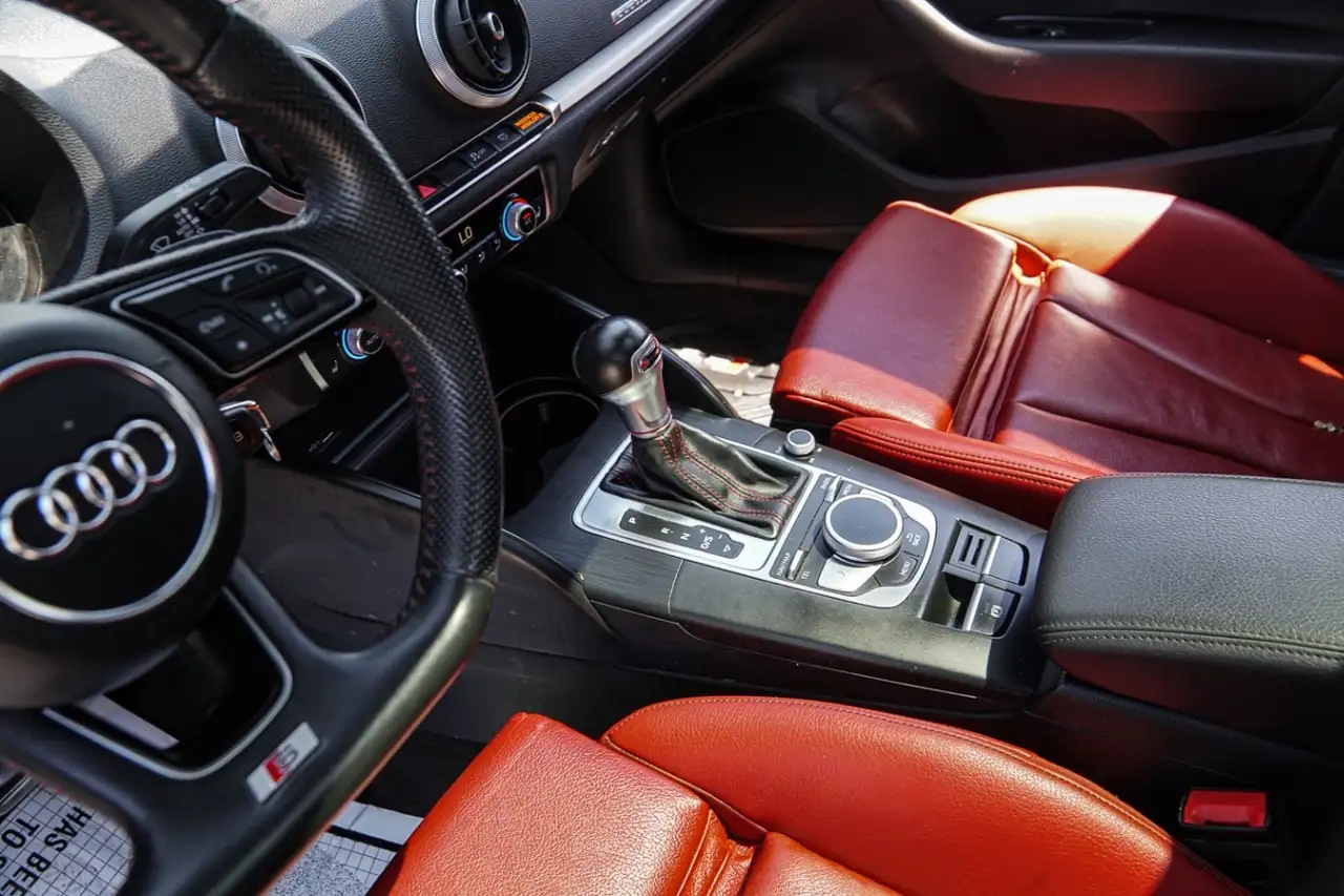 Audi S3 снимка Audi S3