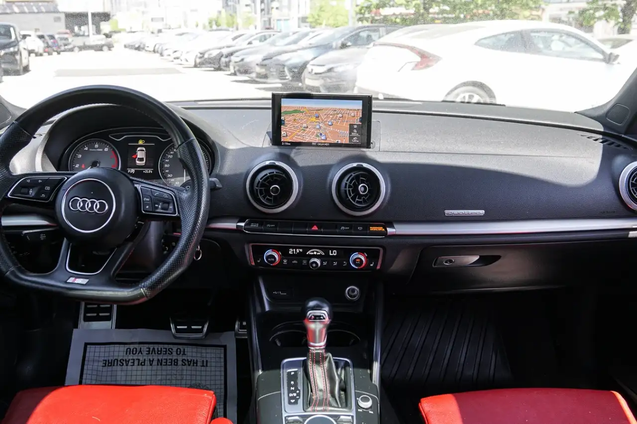 Audi S3 снимка Audi S3