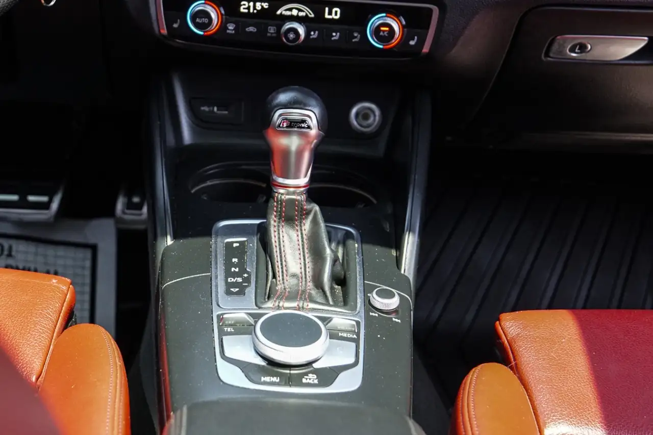 Audi S3 снимка Audi S3