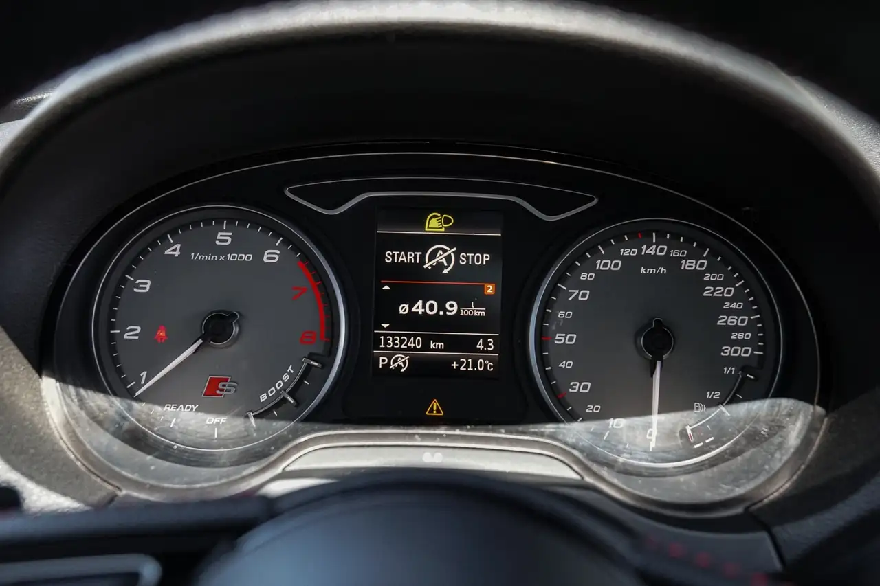 Audi S3 снимка Audi S3