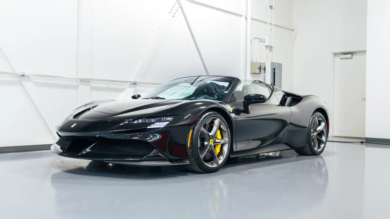 Ferrari SF90 Spider снимка Ferrari SF90 Spider