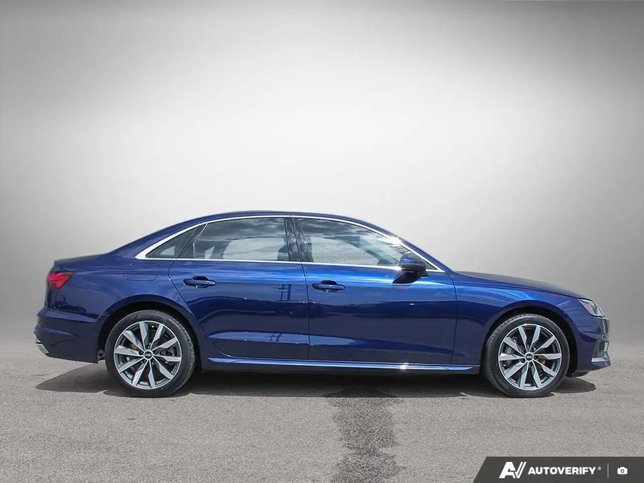 Audi A4 photo Audi A4