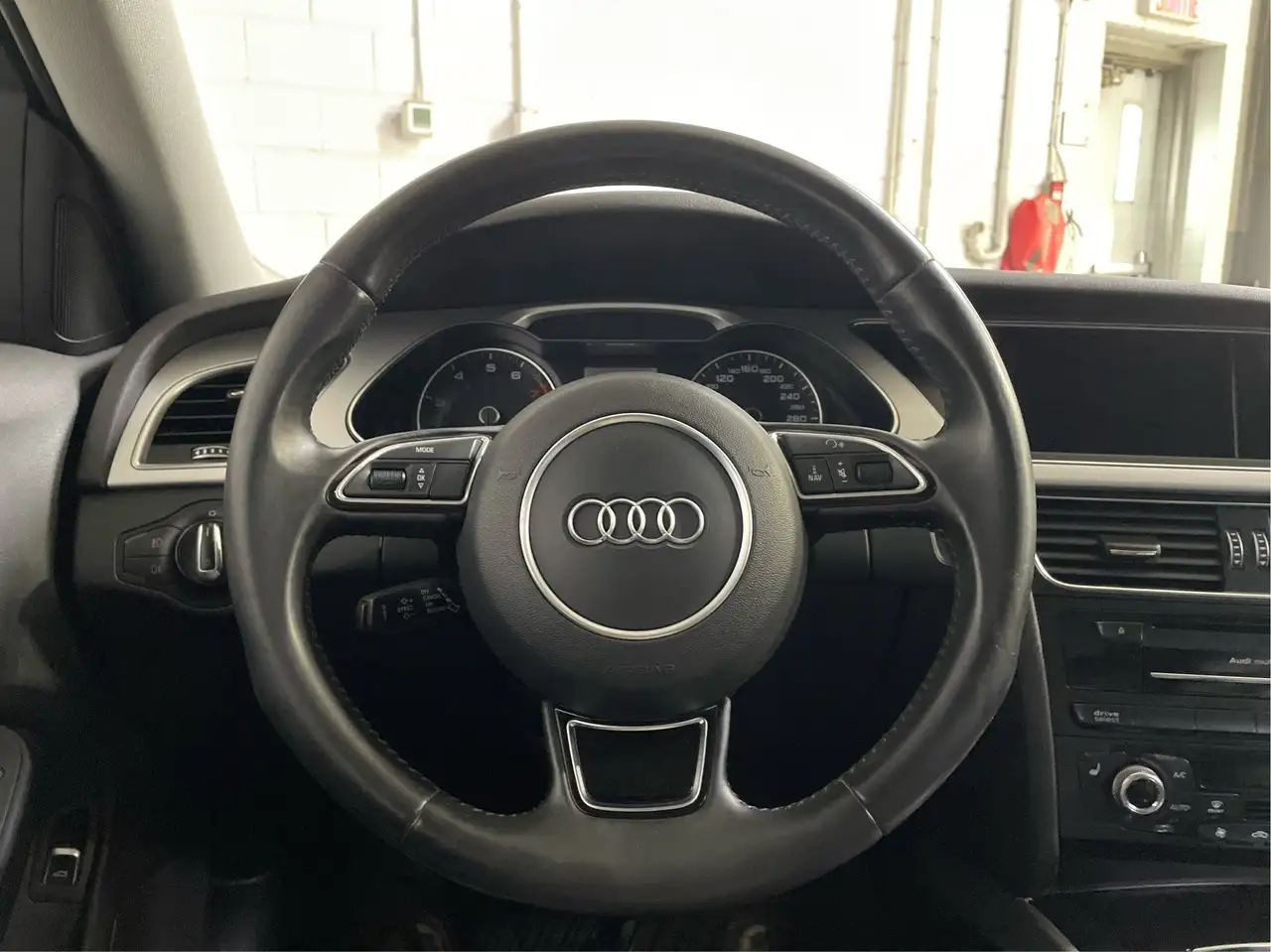 Audi A4 снимка Audi A4