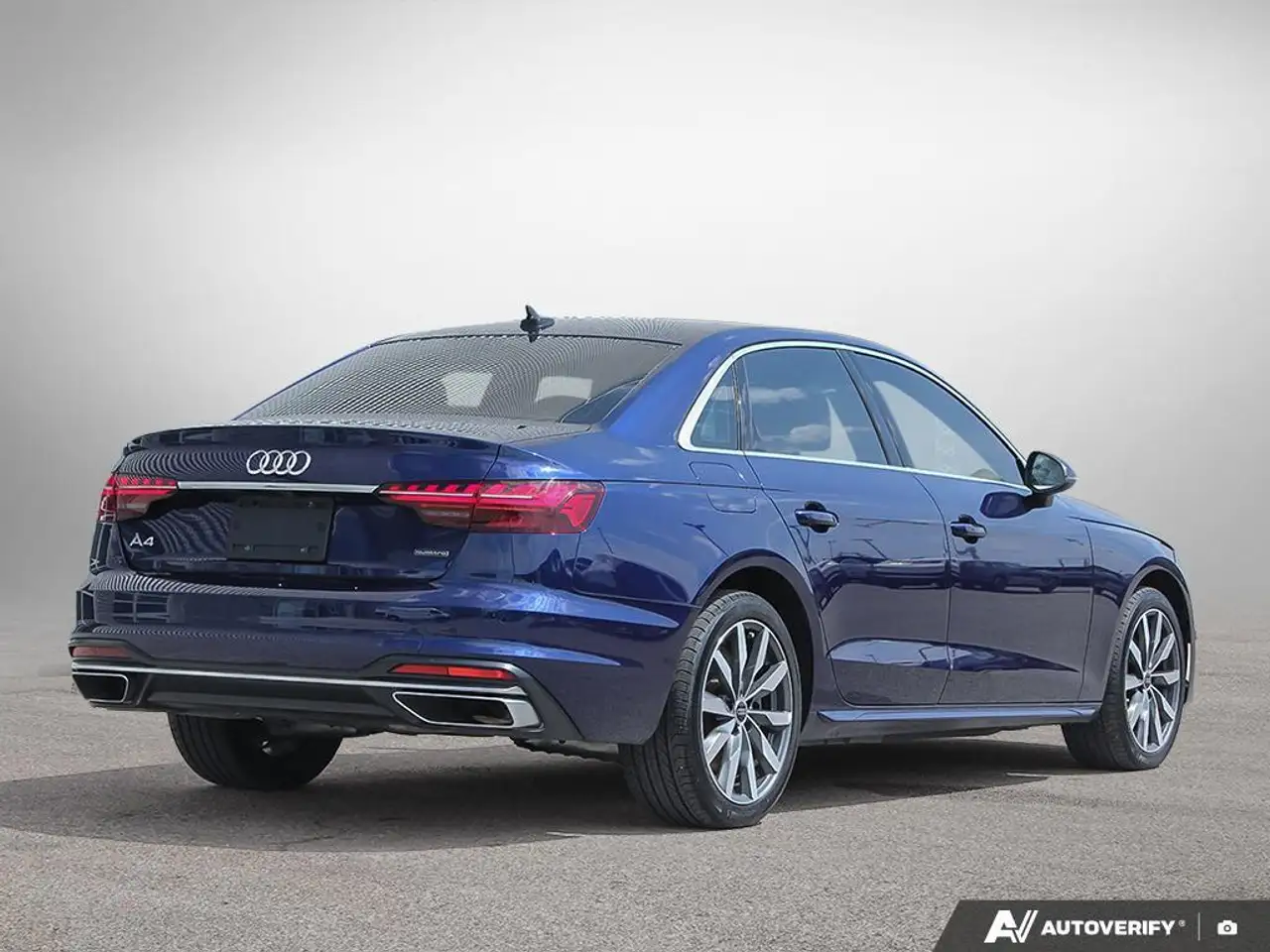 Audi A4 photo Audi A4