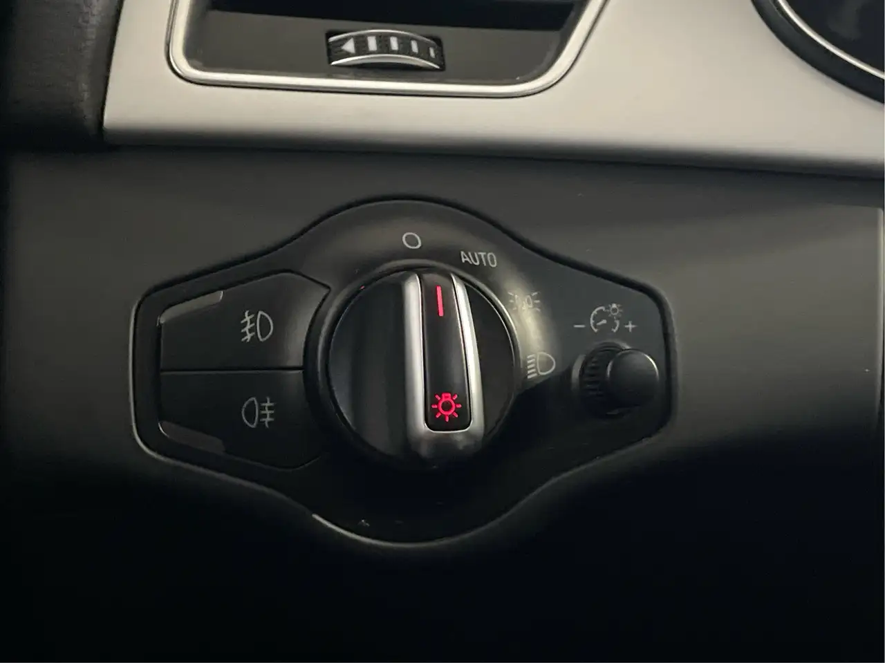 Audi A4 снимка Audi A4