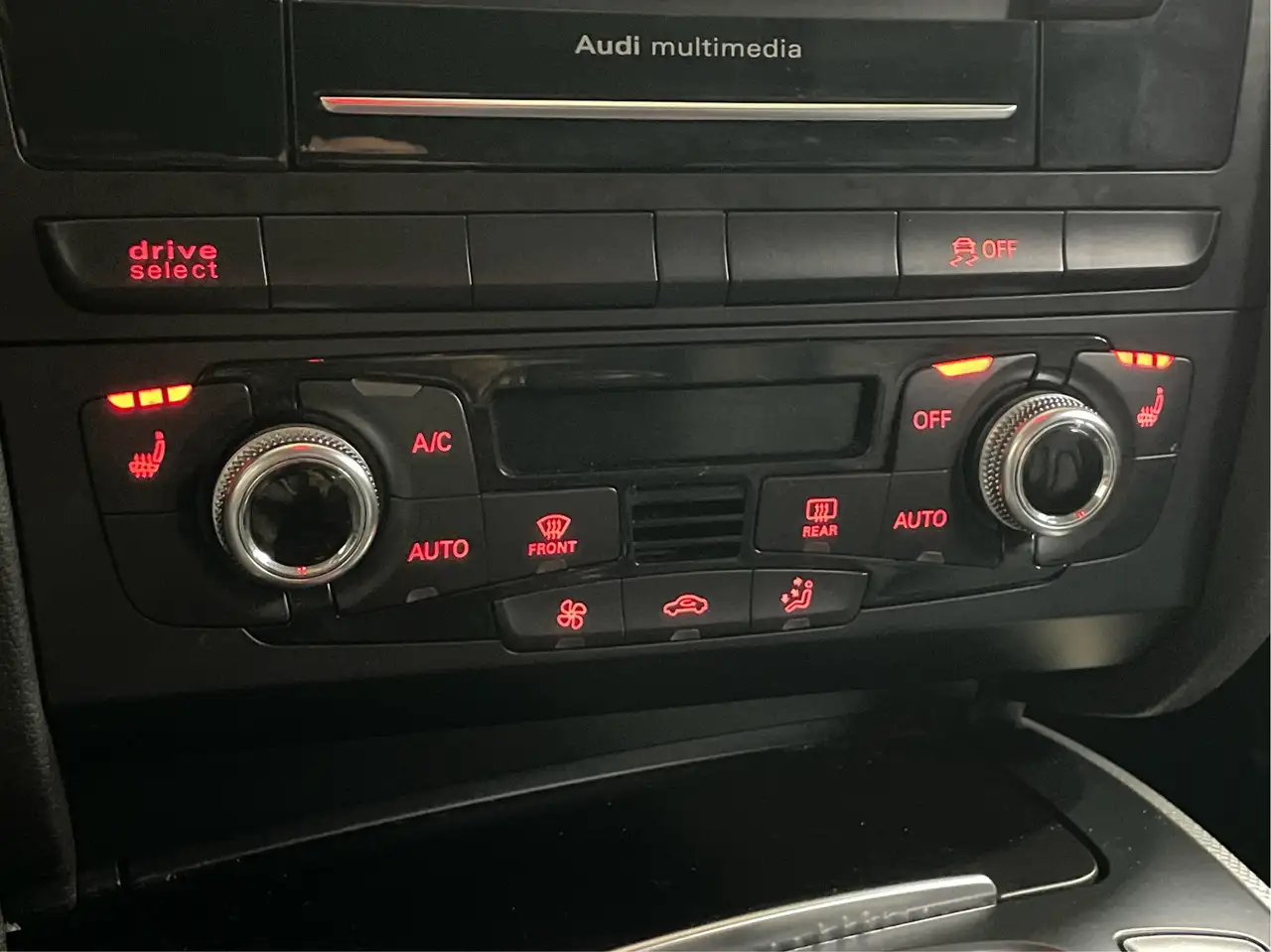 Audi A4 снимка Audi A4
