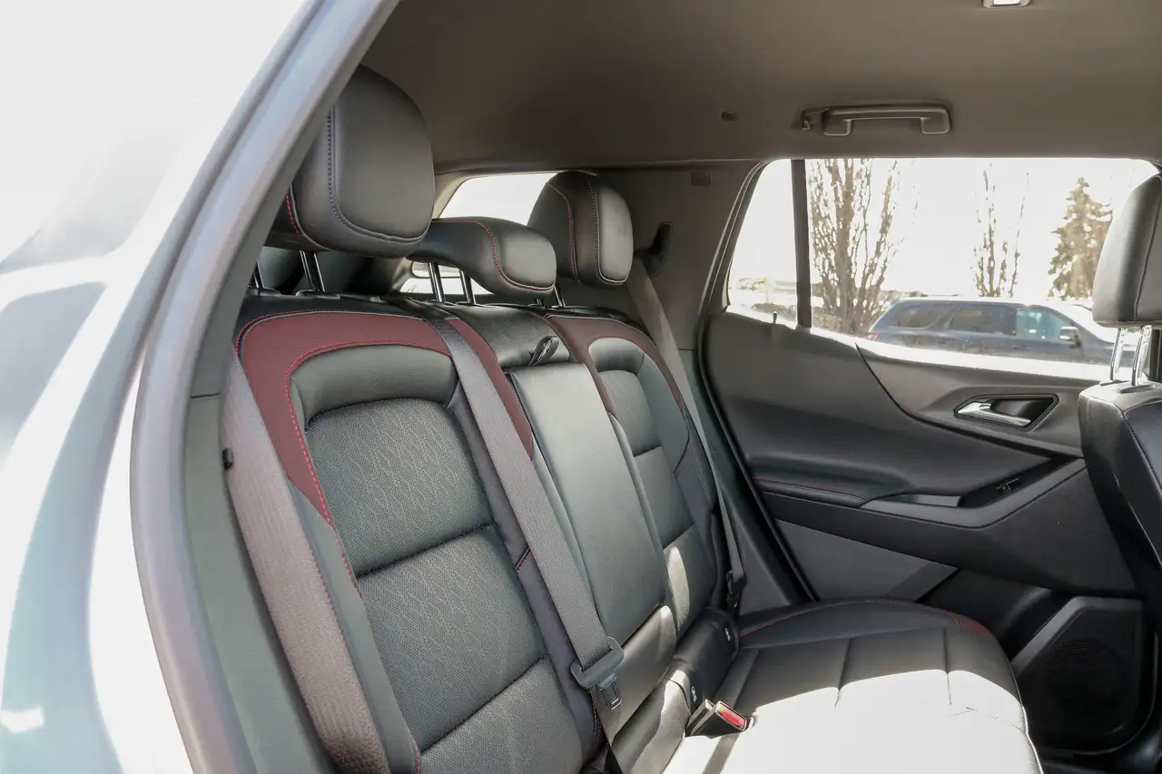 Chevrolet Equinox снимка Chevrolet Equinox