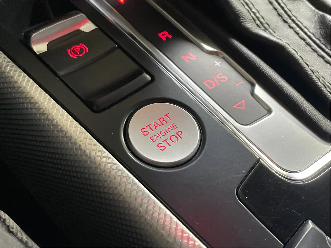 Audi A4 снимка Audi A4