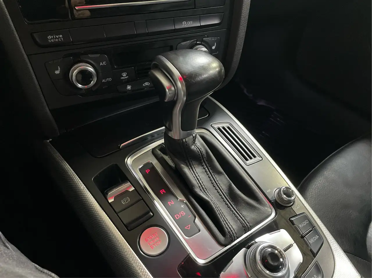 Audi A4 снимка Audi A4
