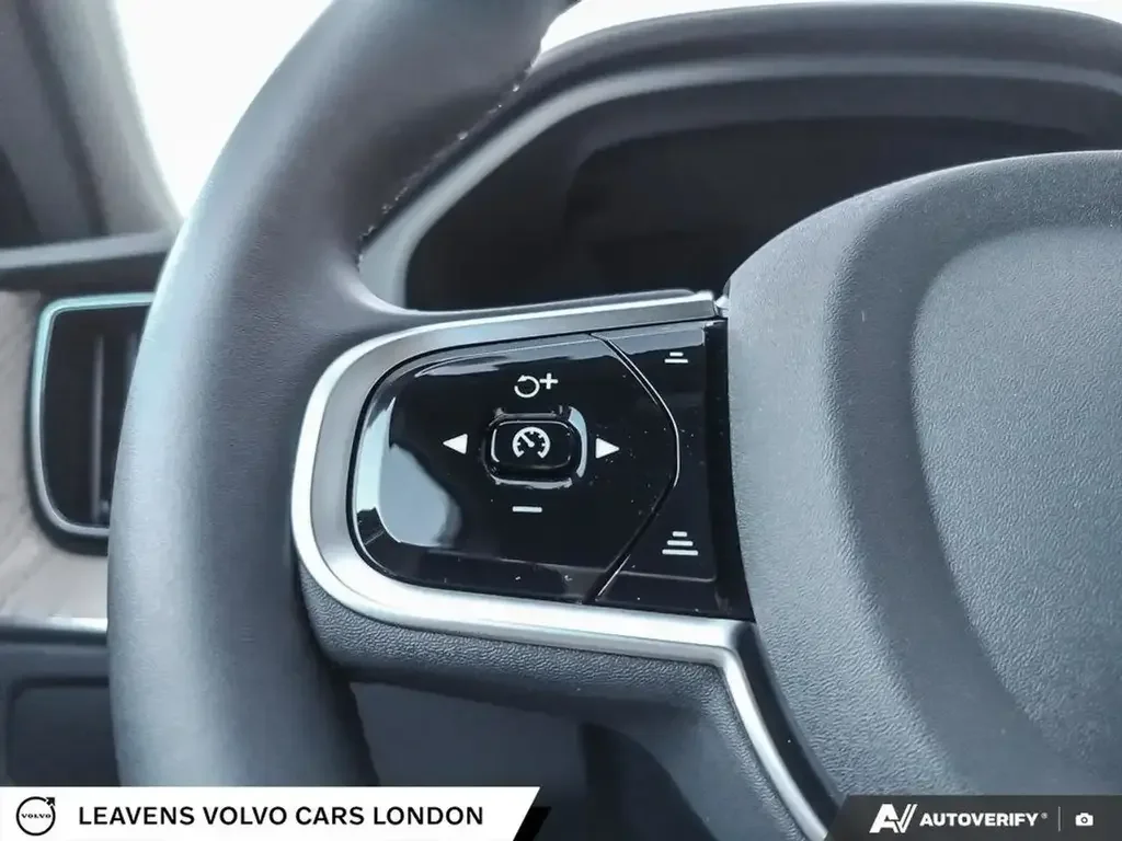 Volvo XC60 снимка Volvo XC60