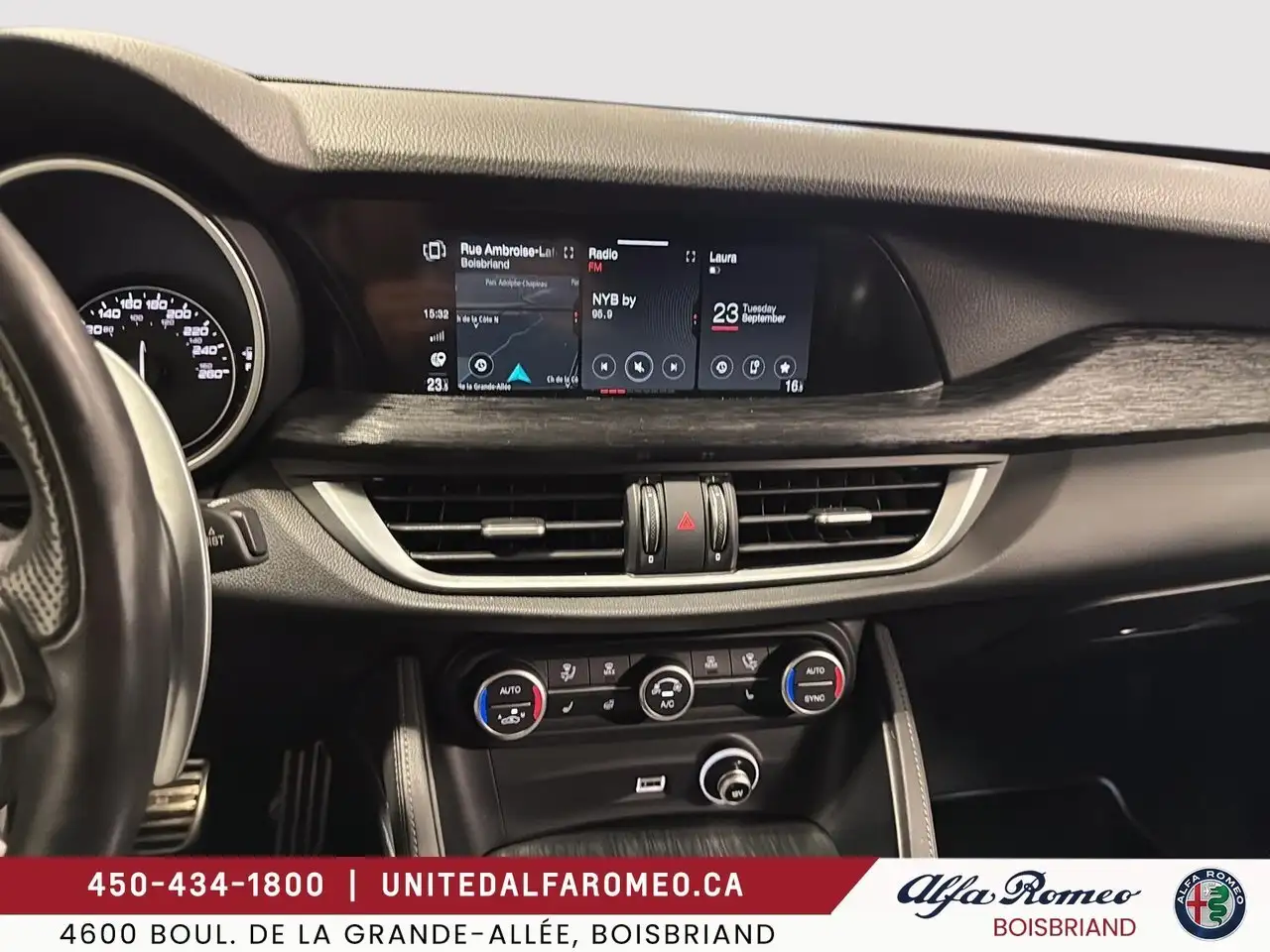 Alfa Romeo Stelvio снимка Alfa Romeo Stelvio