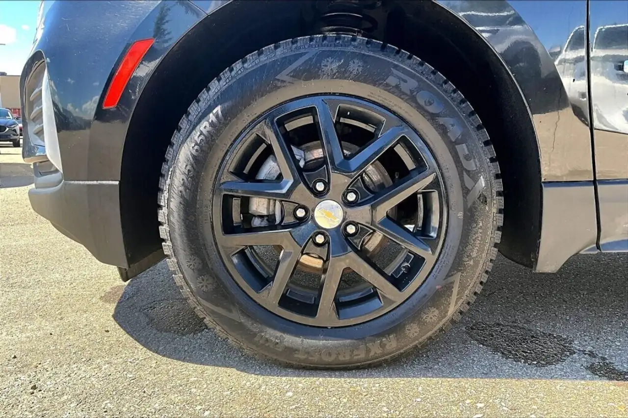 Chevrolet Equinox photo Chevrolet Equinox