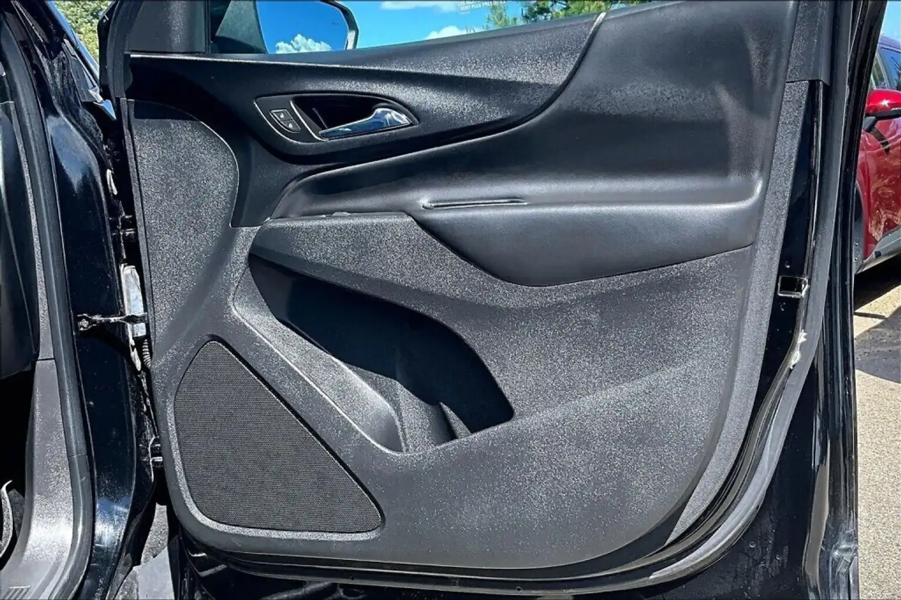 Chevrolet Equinox photo Chevrolet Equinox