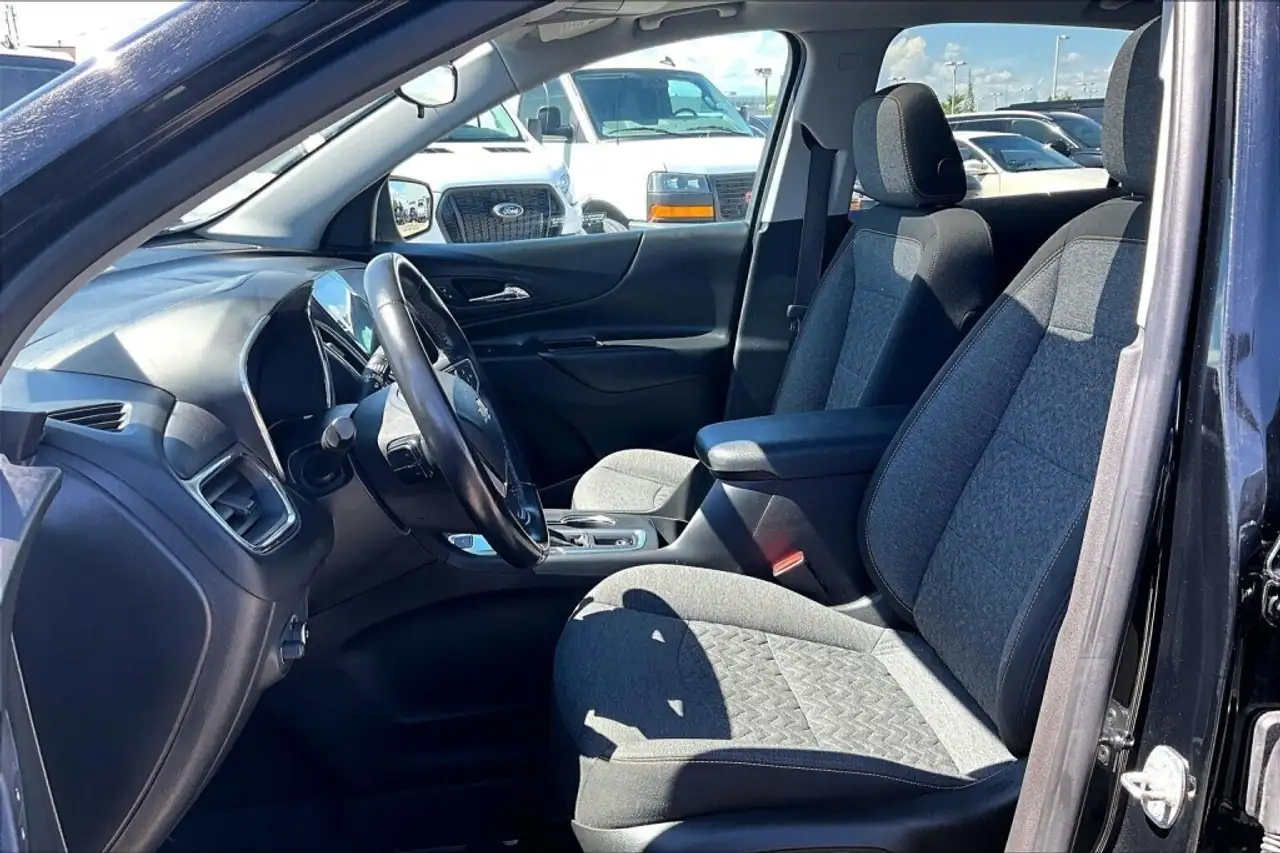 Chevrolet Equinox photo Chevrolet Equinox