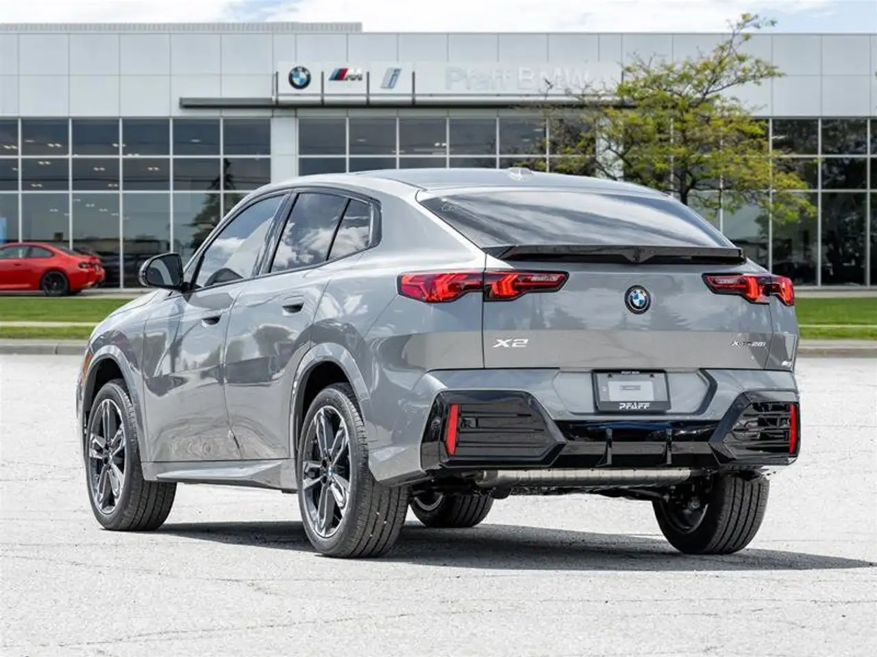 BMW X2 photo BMW X2