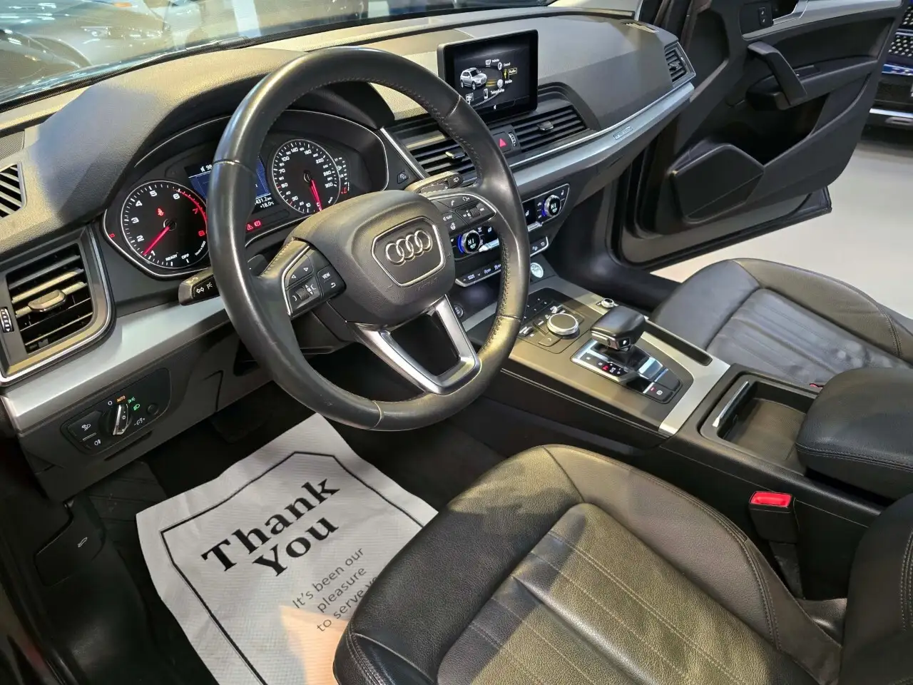Audi Q5 снимка Audi Q5