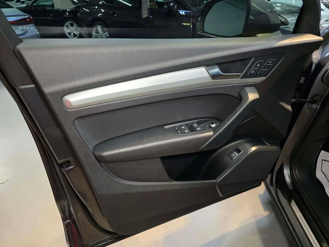 Audi Q5 снимка Audi Q5