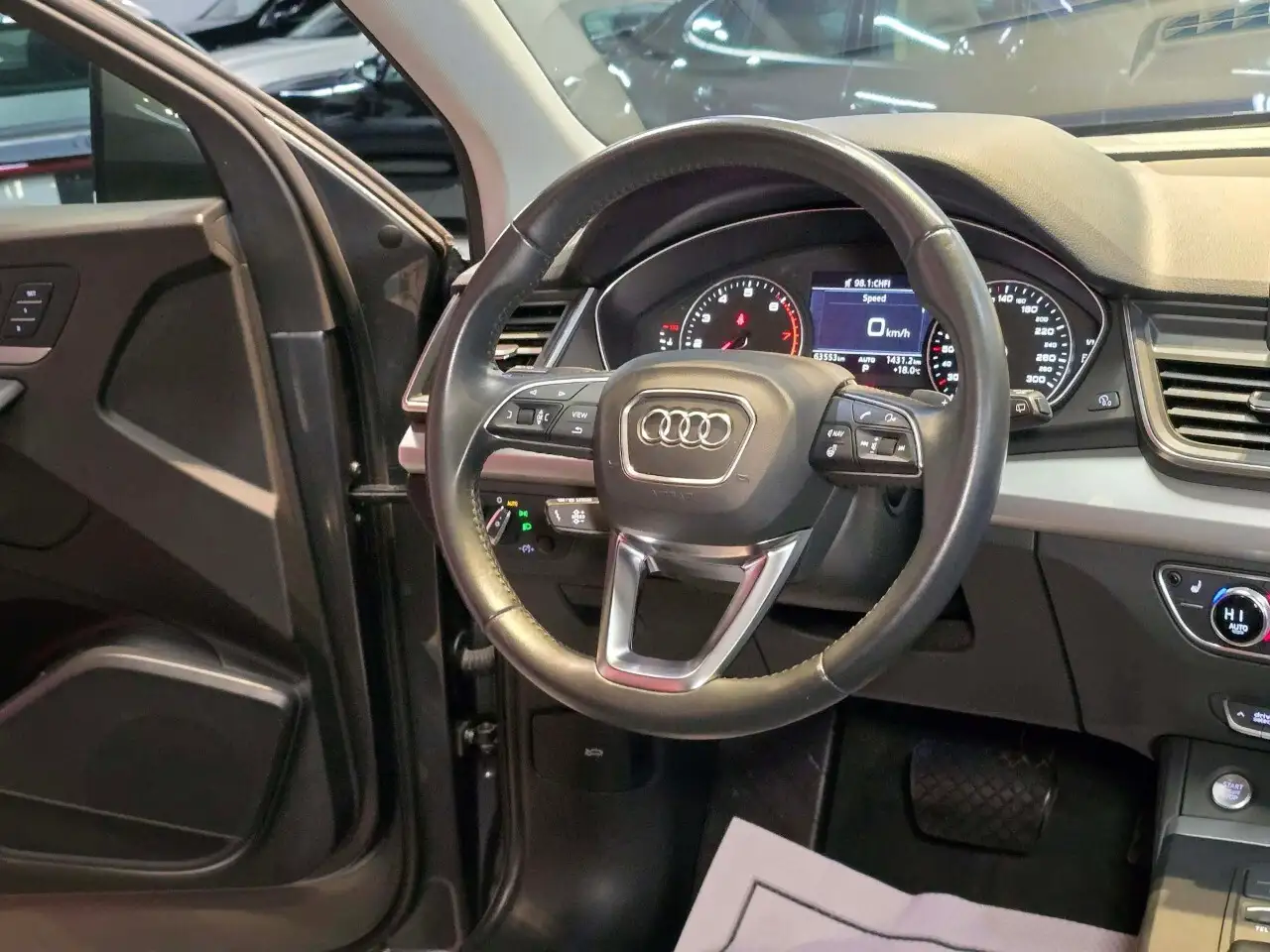 Audi Q5 снимка Audi Q5