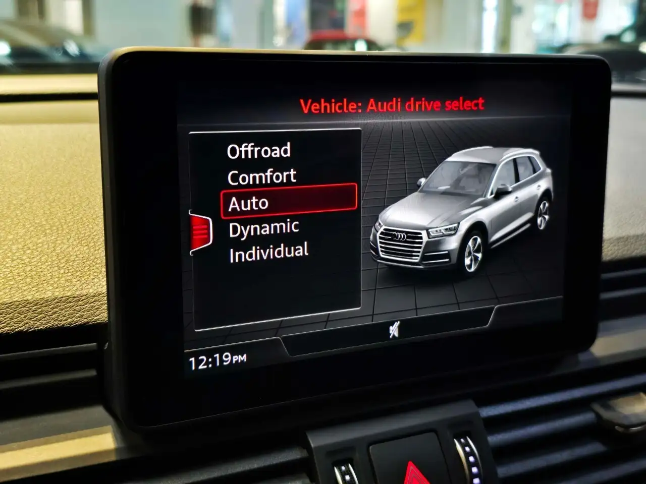 Audi Q5 снимка Audi Q5