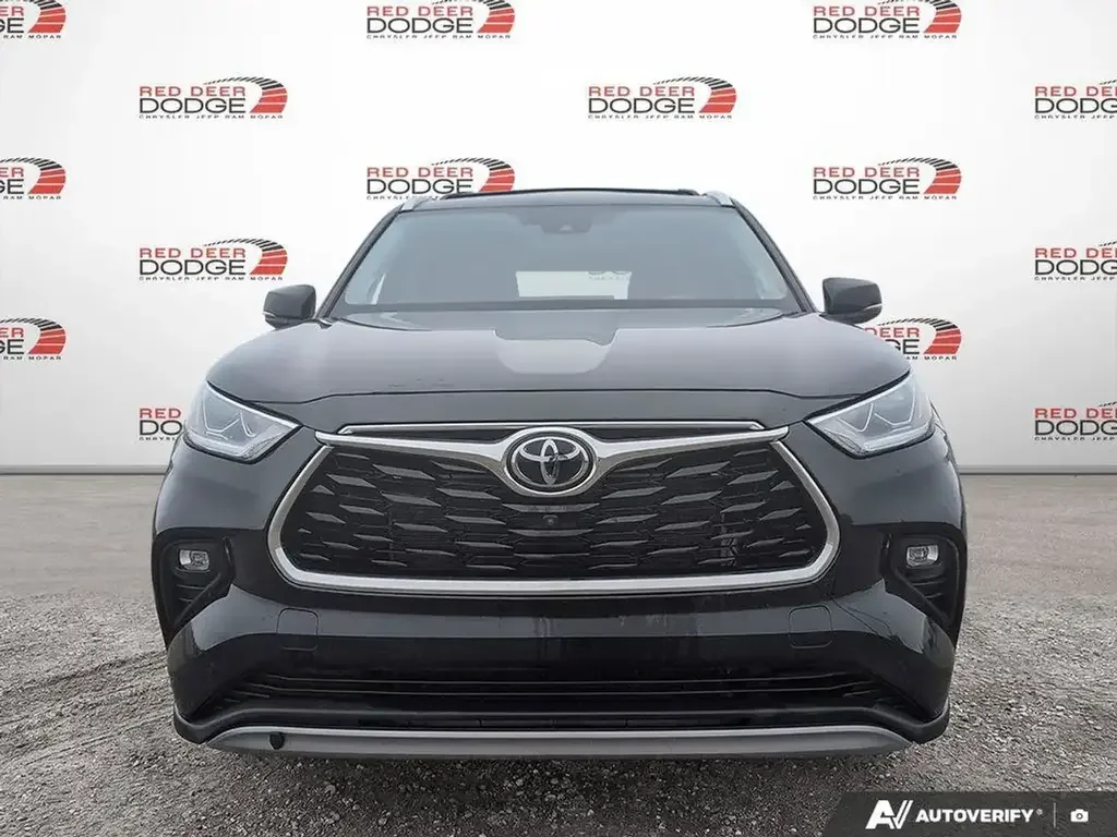 Toyota Highlander снимка Toyota Highlander