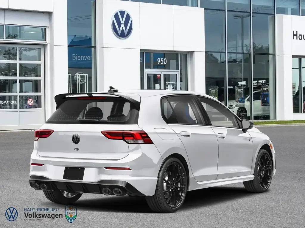 Volkswagen Golf R снимка Volkswagen Golf R