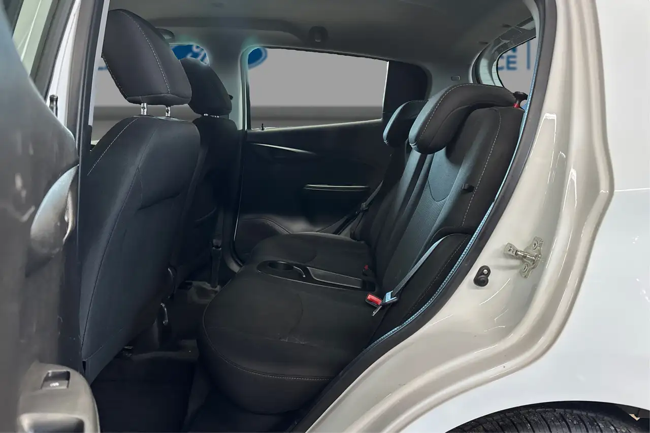 Chevrolet Spark снимка Chevrolet Spark