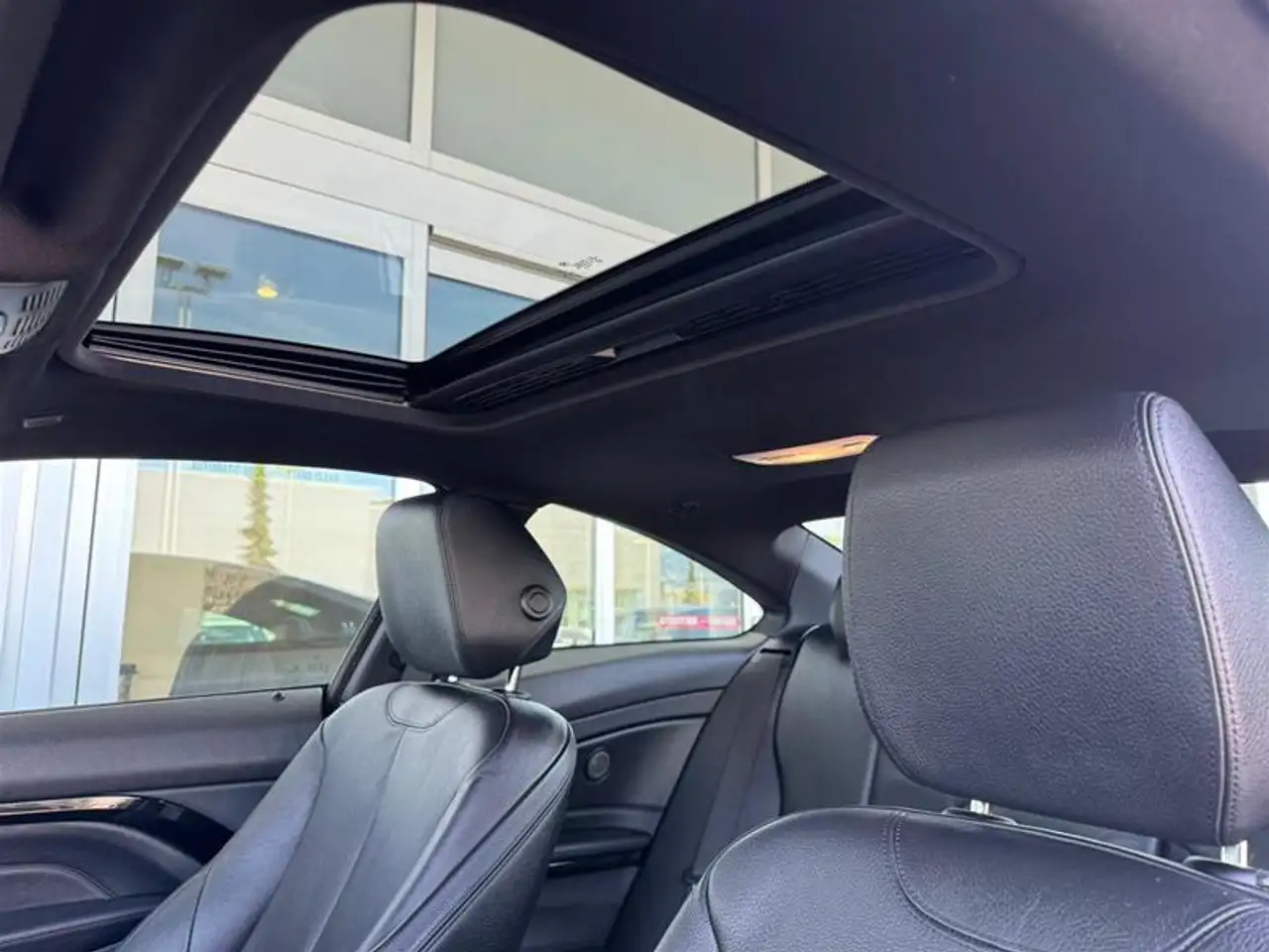 BMW 4 Series photo BMW 4 Series